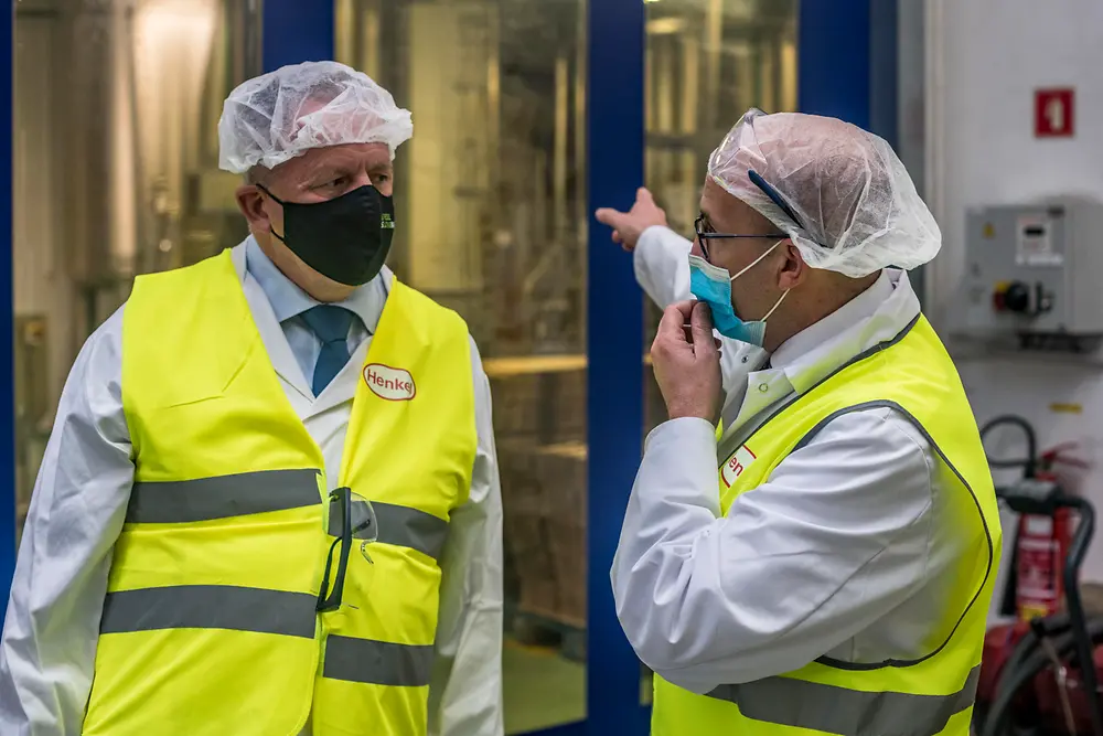 Henkel Maribor obiskal minister Počivalšek