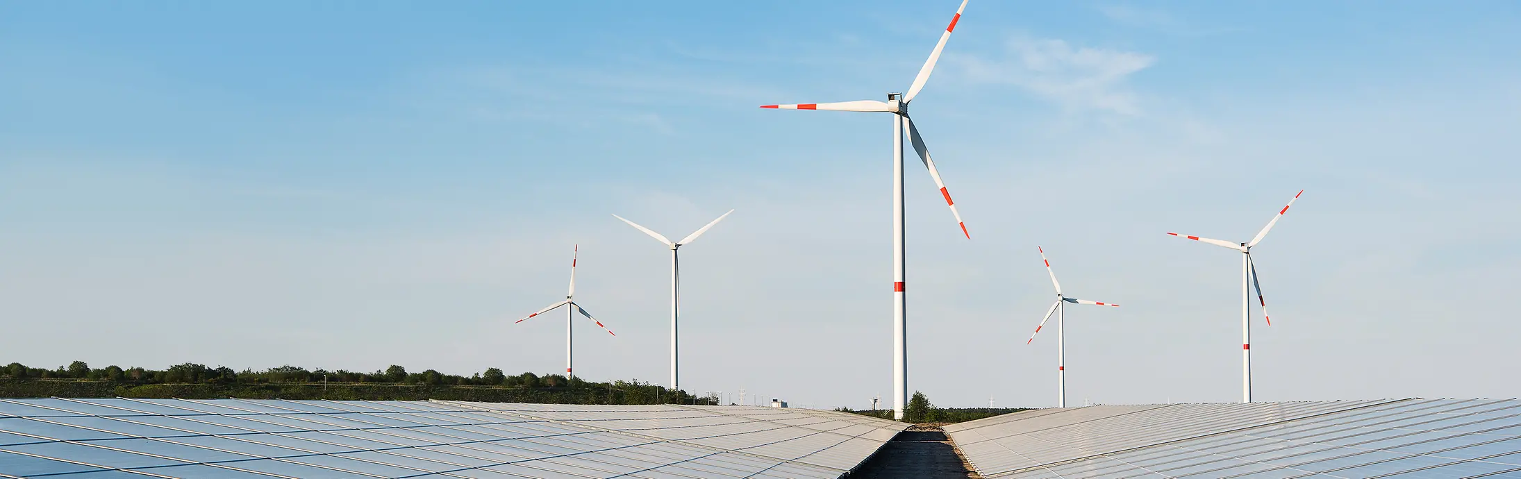 Vetrne turbine in sončni kolektorji