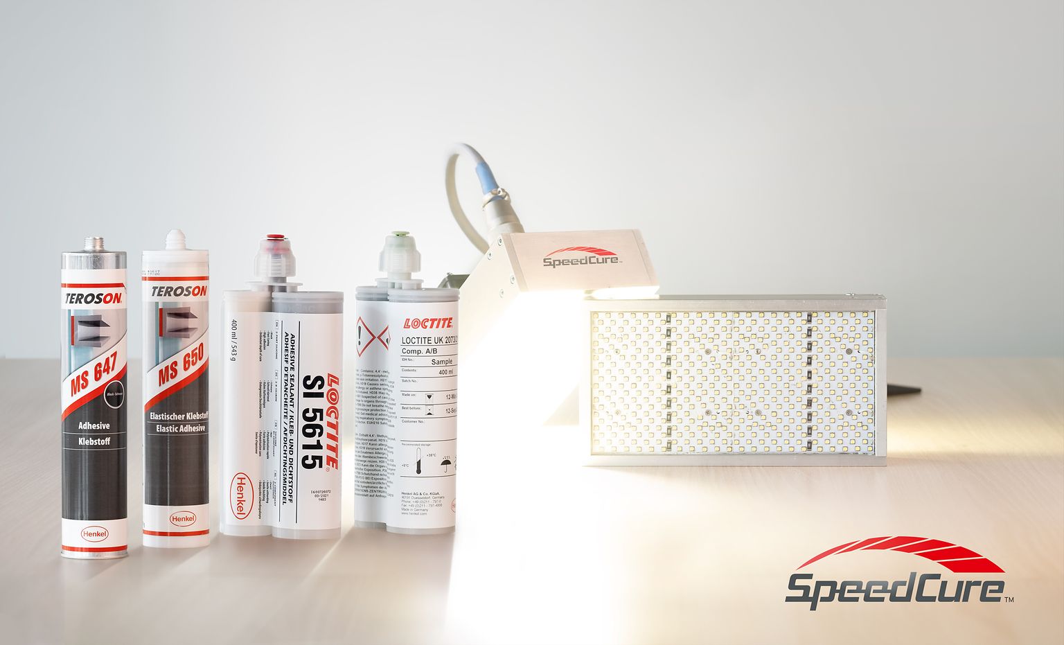 
SpeedCure light and adhesive solutions bring more accurate bonding even on narrow bonding areas or free-form shapes and deliver higher efficiency in the manufacturer’s assembly process.