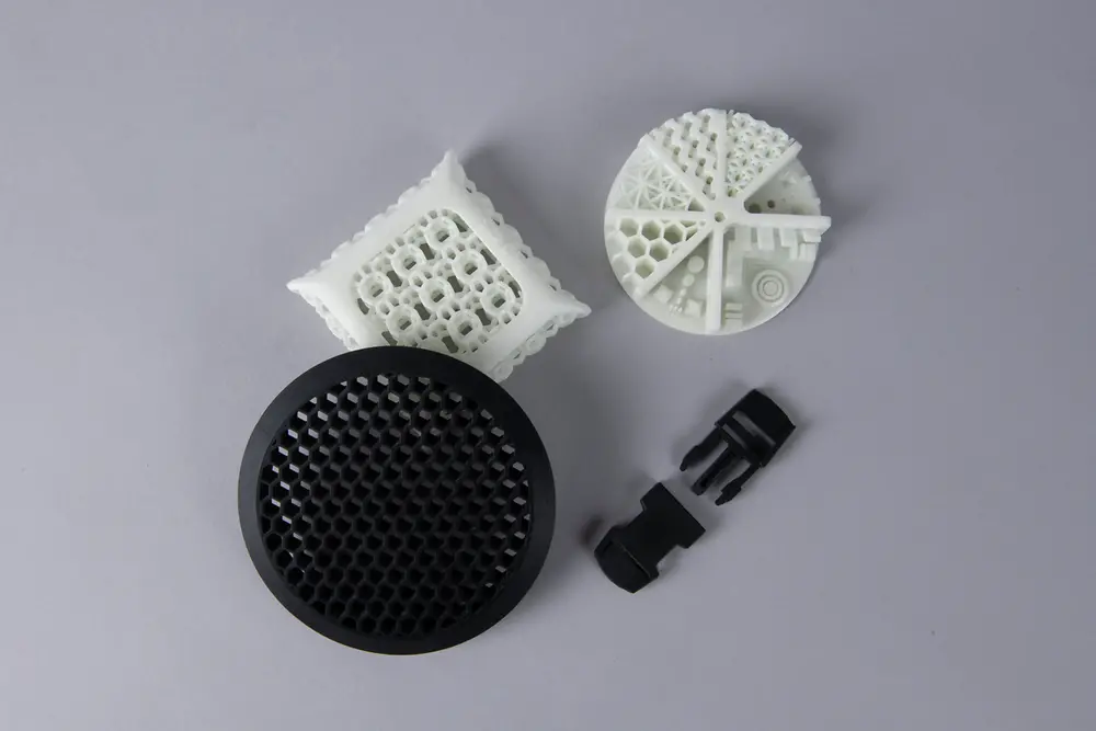 Part samples in Loctite IND 475 and Loctite 3843 printed with Prodway´s ProMaker LD 3D printer.